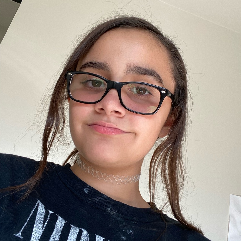 Meet your Posher, Ava